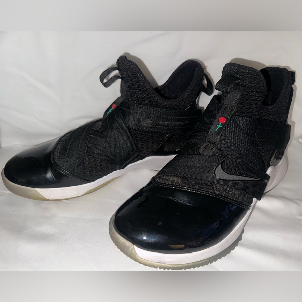Nike 2018 LeBron James Soldier Roses